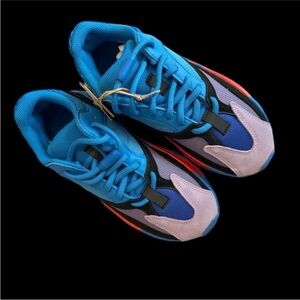 New YEEZY boost 700. Color blue. Size: Men 6 wmen 7.5